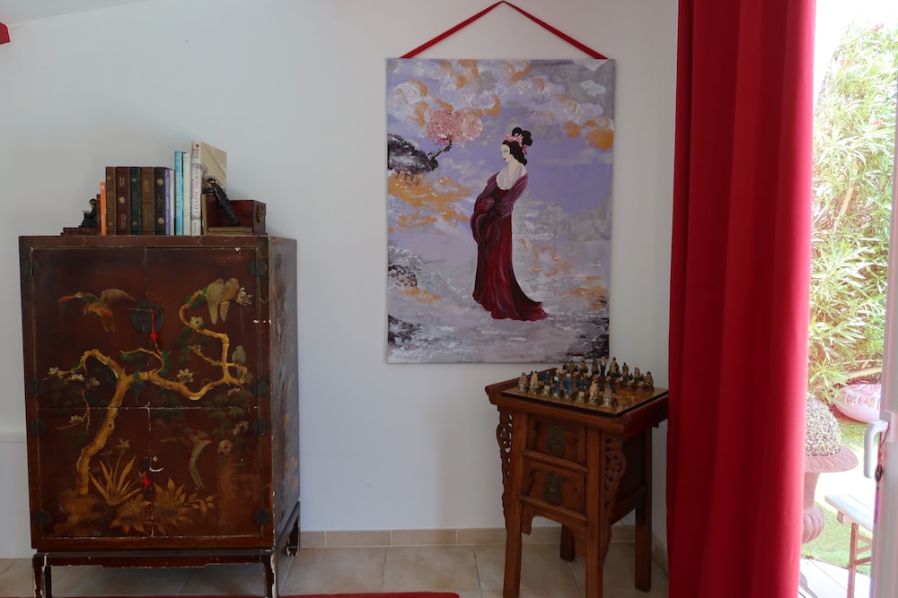 Photo 6