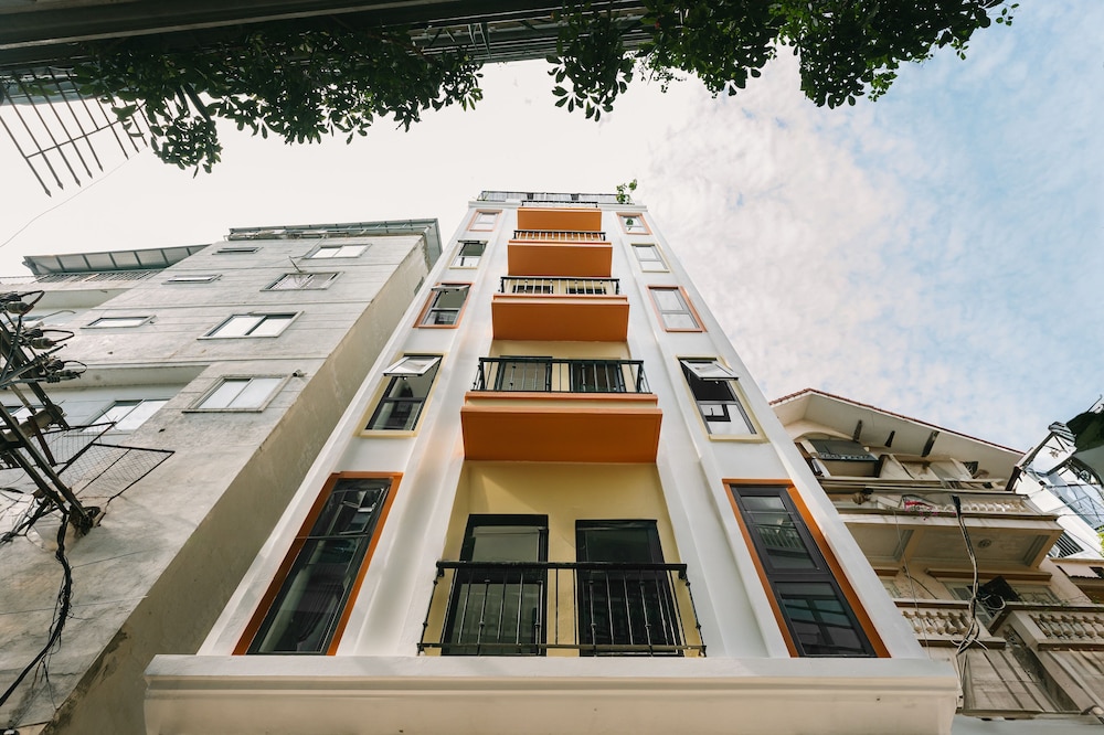 Cindy's Westlake Apartment