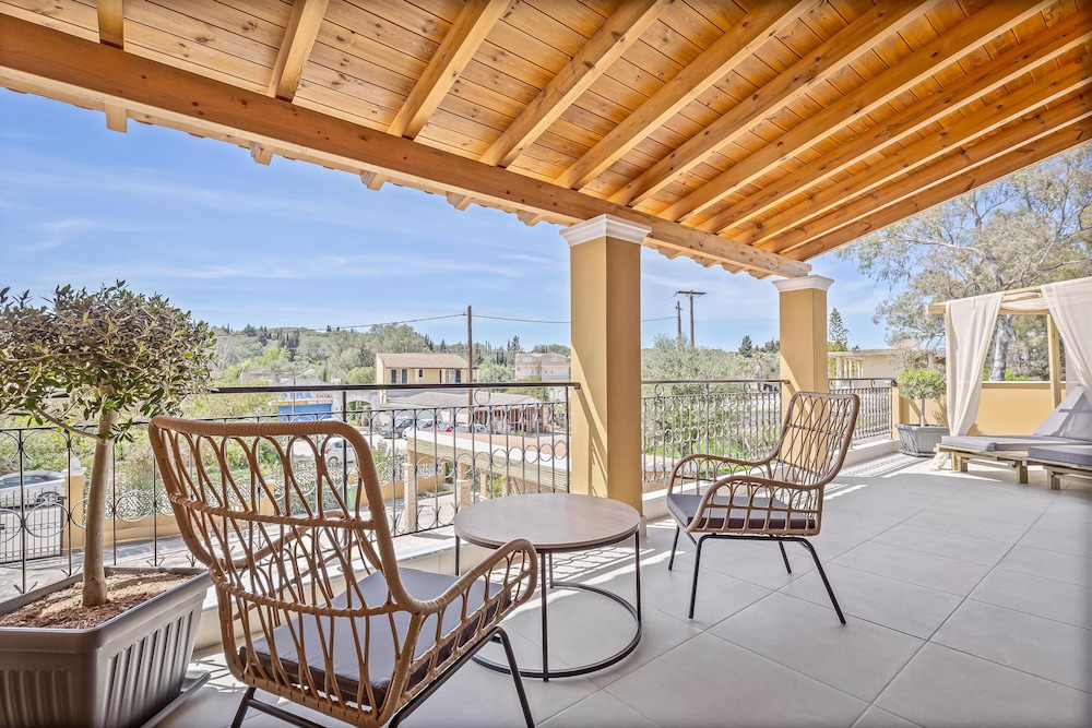 Comissa Luxury Suites