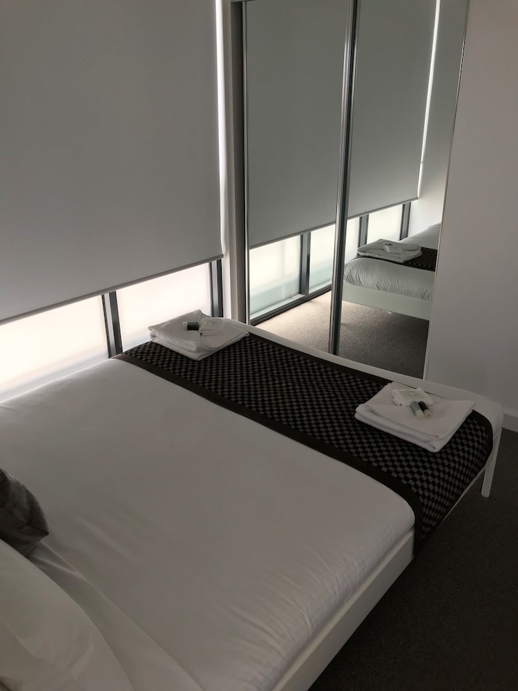 RNR Serviced Apartments Adelaide – Grote St