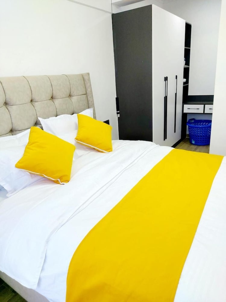 Luxurious Nairobi Condo With Rooftop Pool & Gym