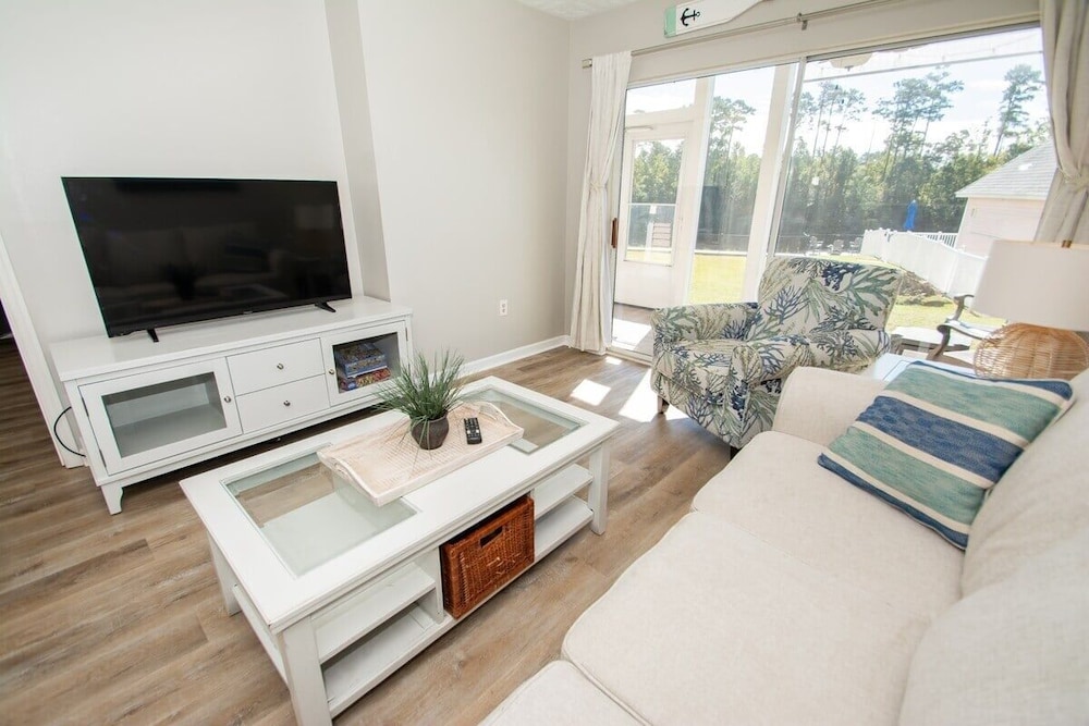 Waterway Village 17b 2 Bedroom Condo