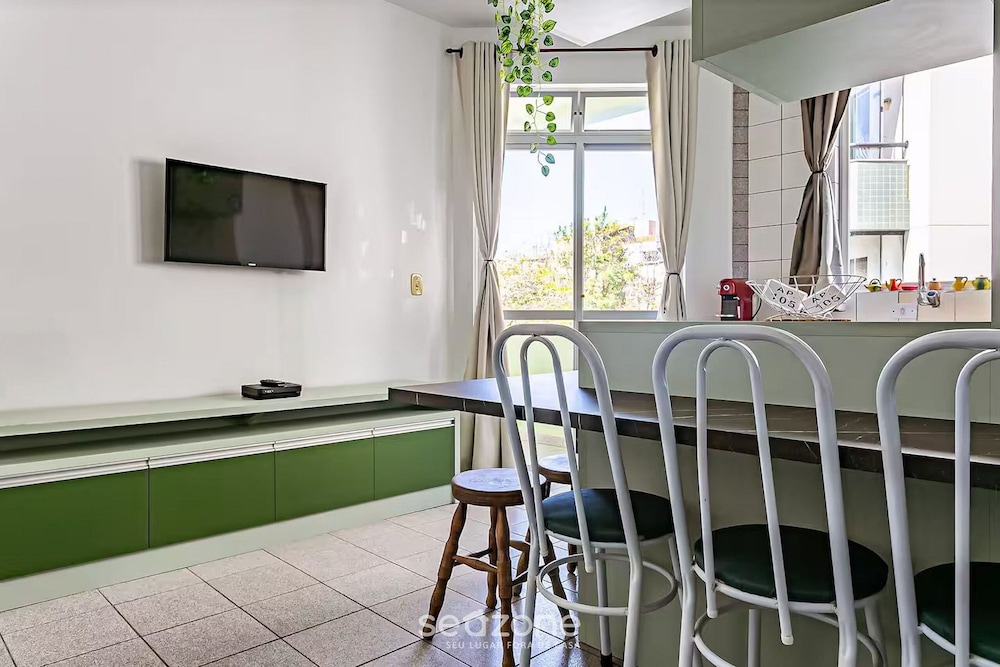 Apartment 50m From the sea in Canasvieiras Cbe105