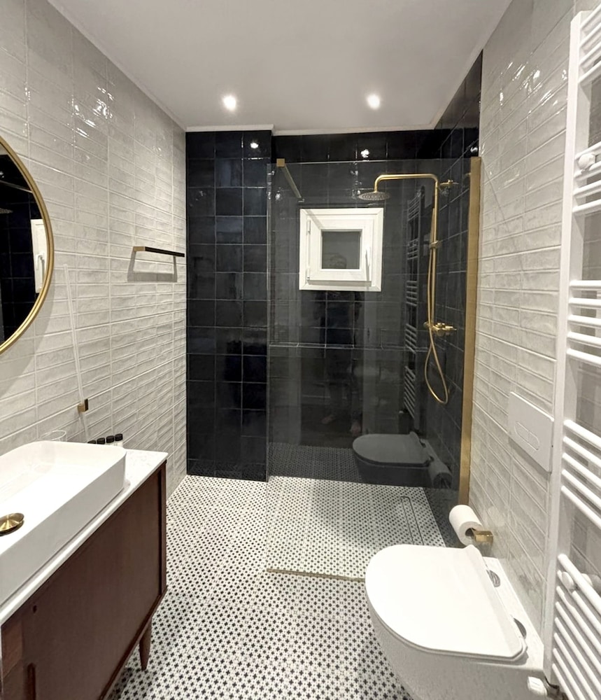 Siga-siga Luxury Acropolis Apt