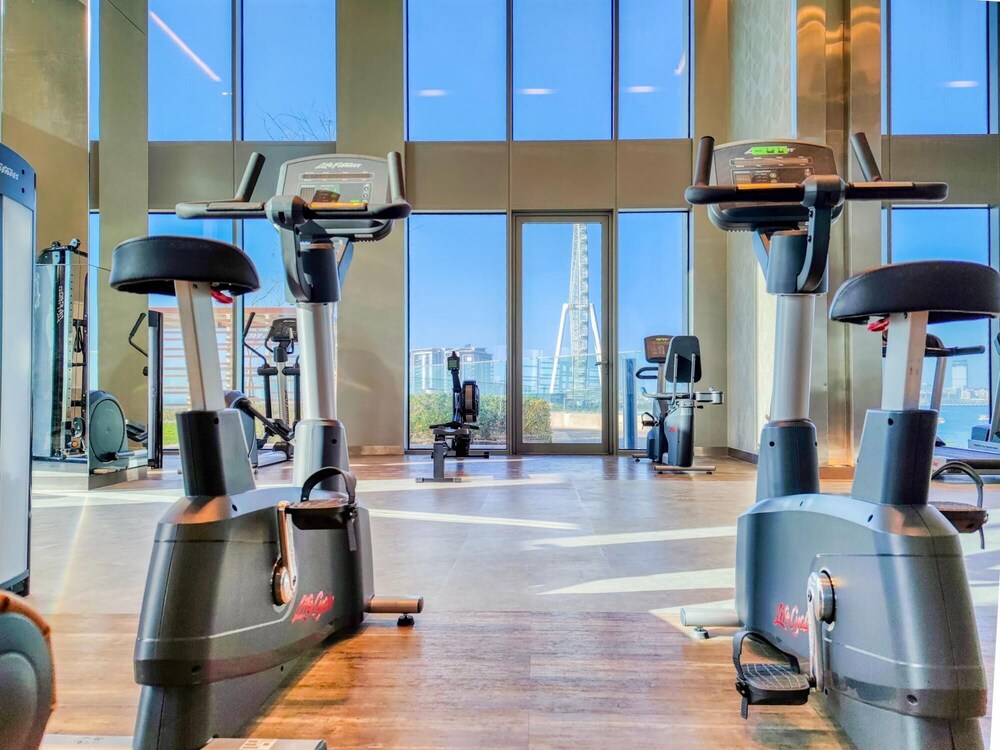 Exclusive Sea View Apartment on the Arabian Gulf