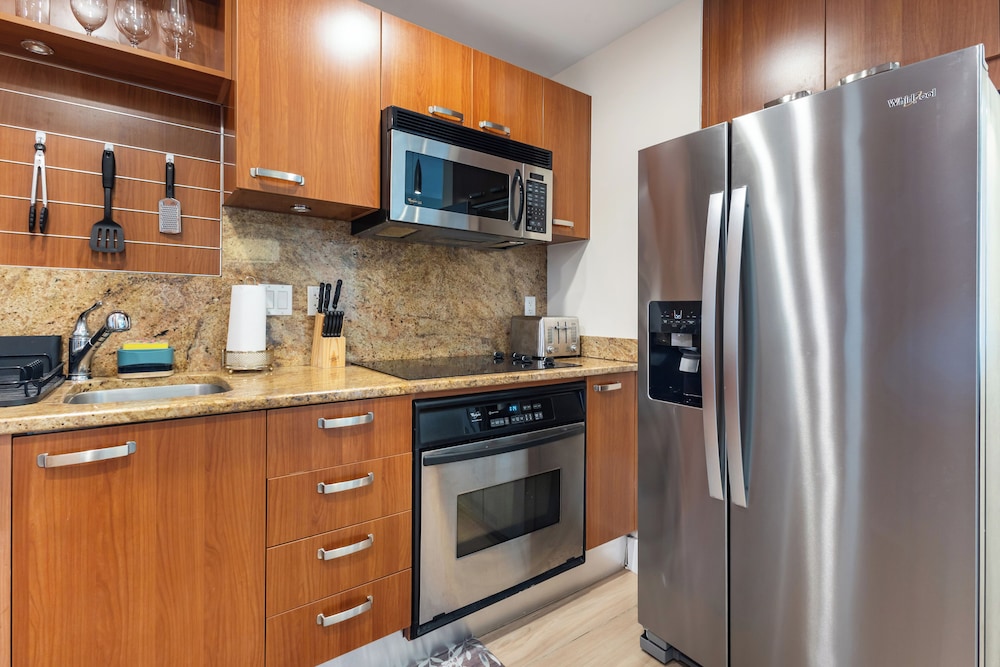 AKA Brickell City Views Free Parking by Palermo Home