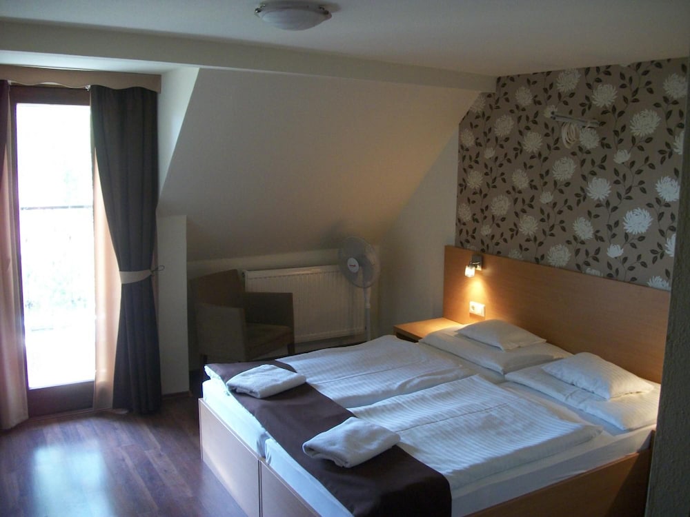 Hotel Viktória Vendégház