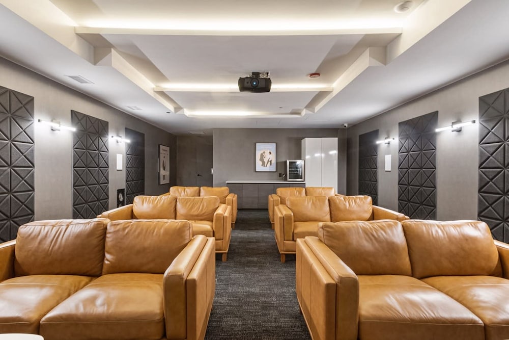 Downtown 2BR Unique Amenities Ideal for Tourism