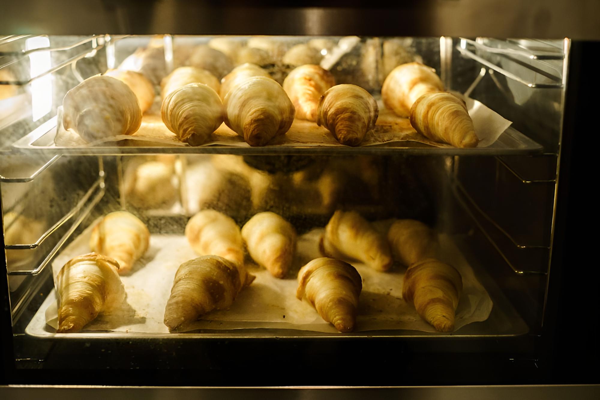 Croissant Bakery and Hotel
