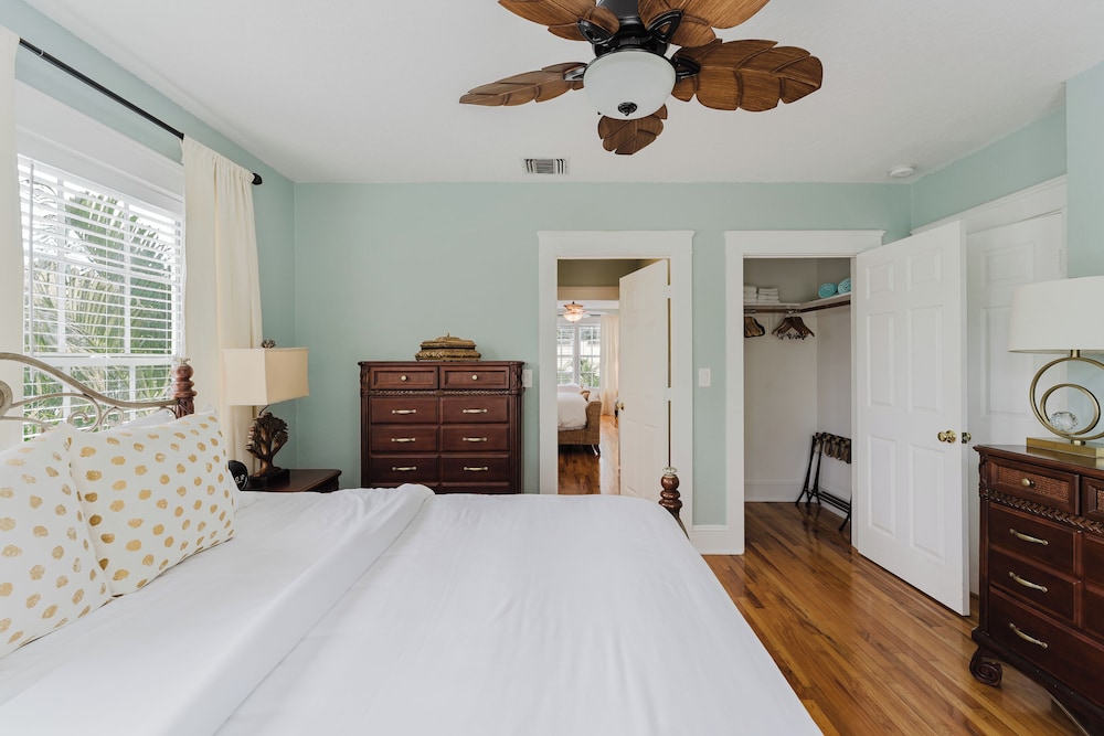 Charleston House