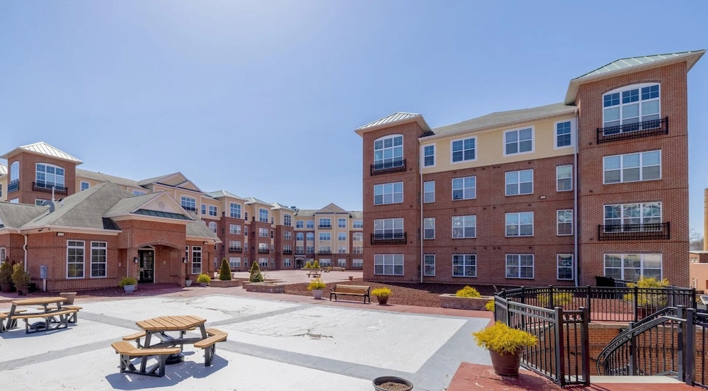 Landing Apartments New Haven