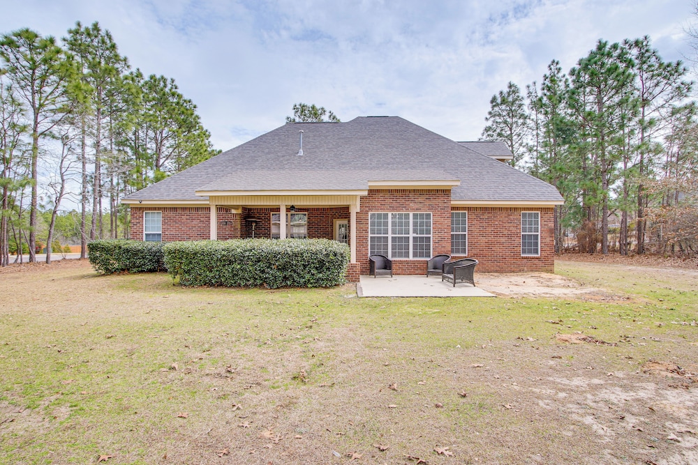 10 Mi to Augusta: Quiet Home w/ Patio & Yard!