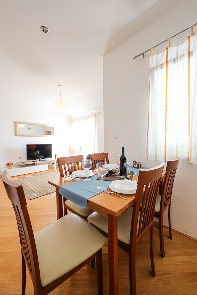 Luton Apartments, Zadar - Kozino, Heated Pool & Hot Tub
