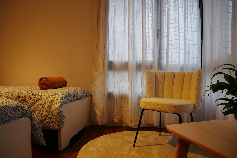 KH Lezama Suites