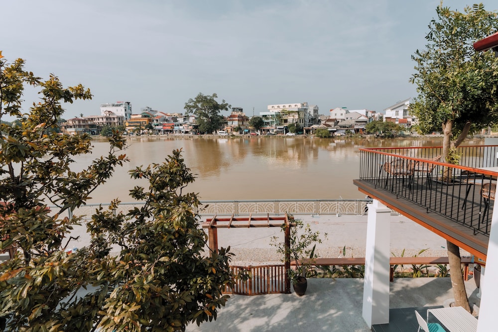Hue Riverside Villa