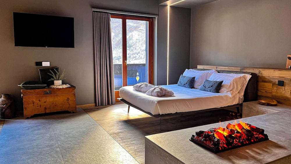 Agarthi Suites