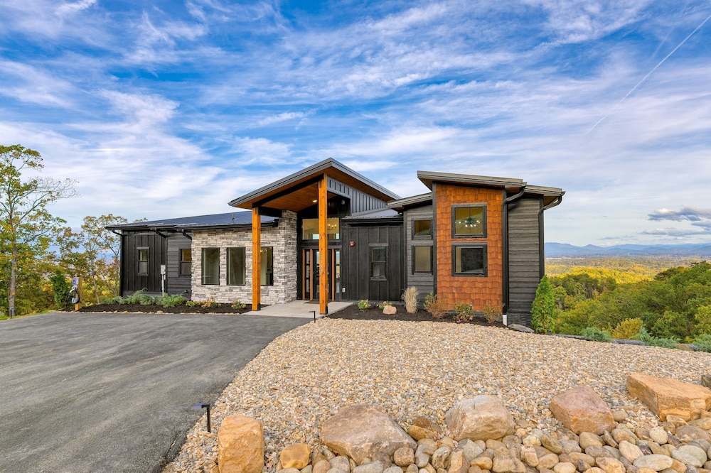 Whiskey Ridge - Avantstay Panoramic Views Infinity Pool Hot Tub Game Room