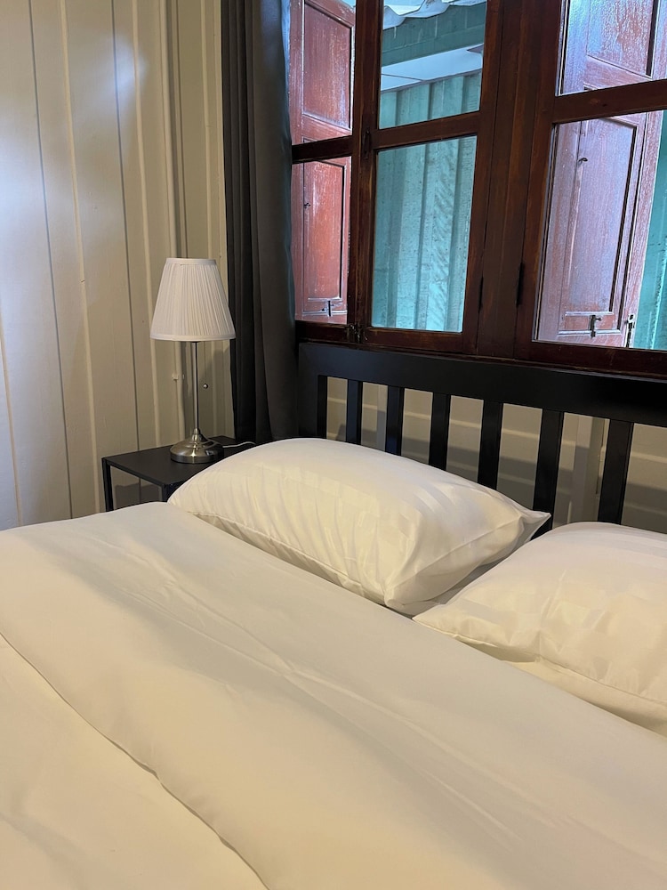 Green Cabin Hostel