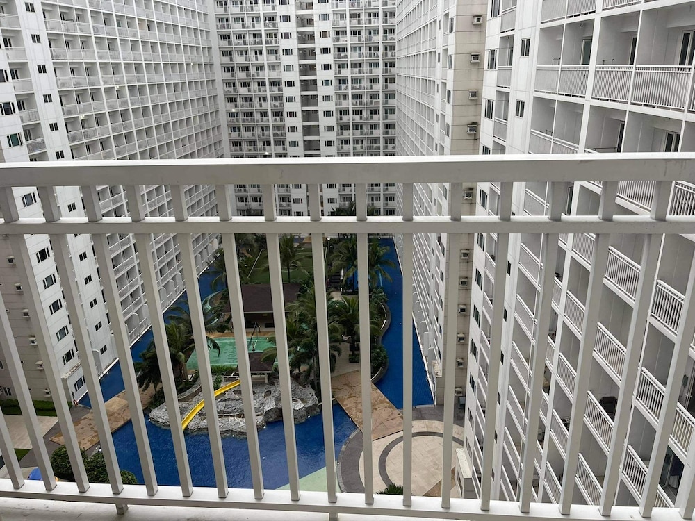 Shore 1 & 3 Residences MOA by darpm