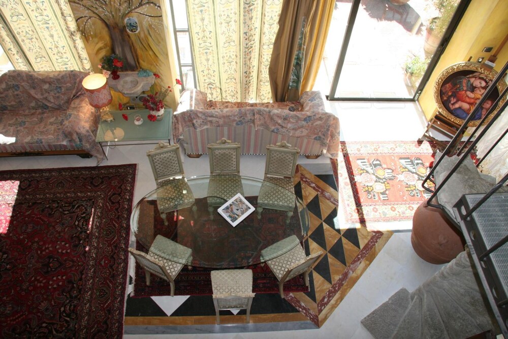 lounge