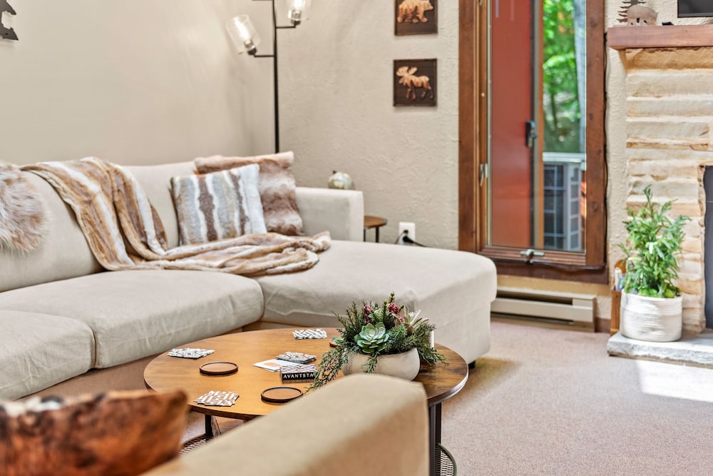Doe s Delight by Avantstay Peaceful Lake Retreat