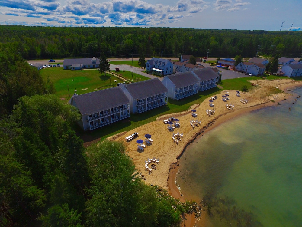 Clearwater Lakeshore Motel