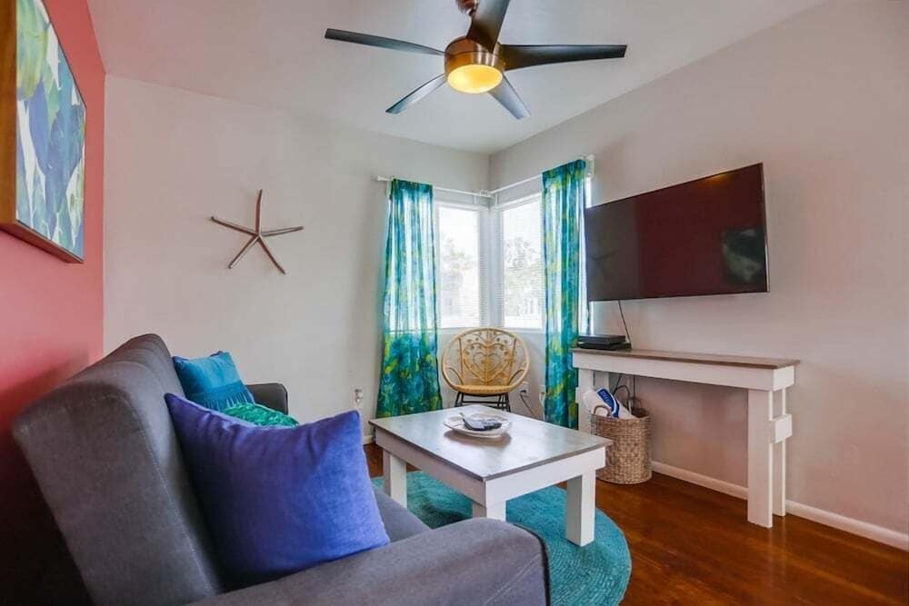 Manhattan Shores 1A