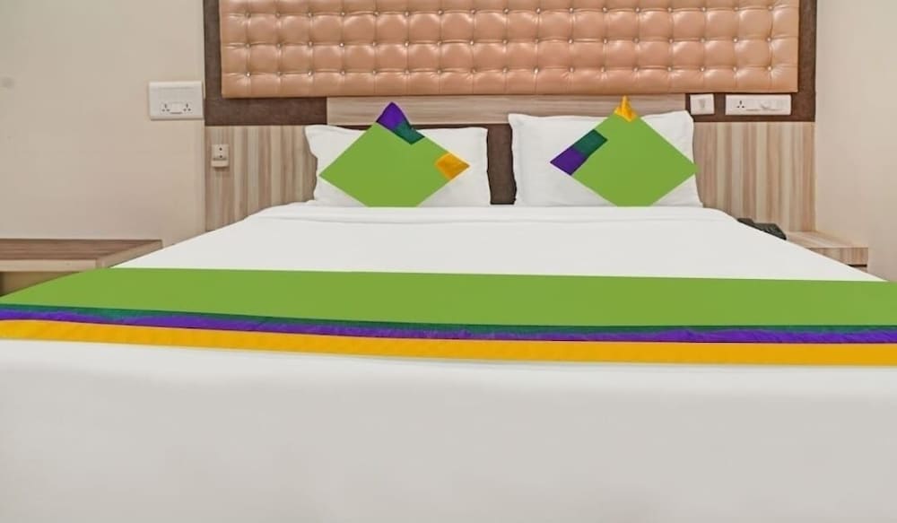 HOTEL JSN GRAND