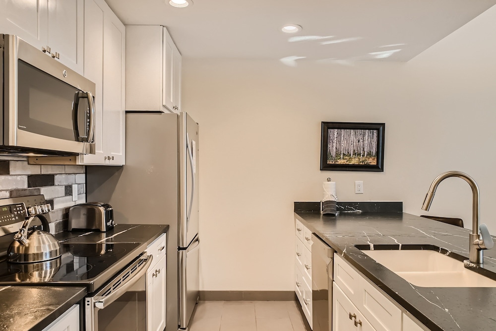 The Pines - Keystone Ski Resort CO Vacation Lodging