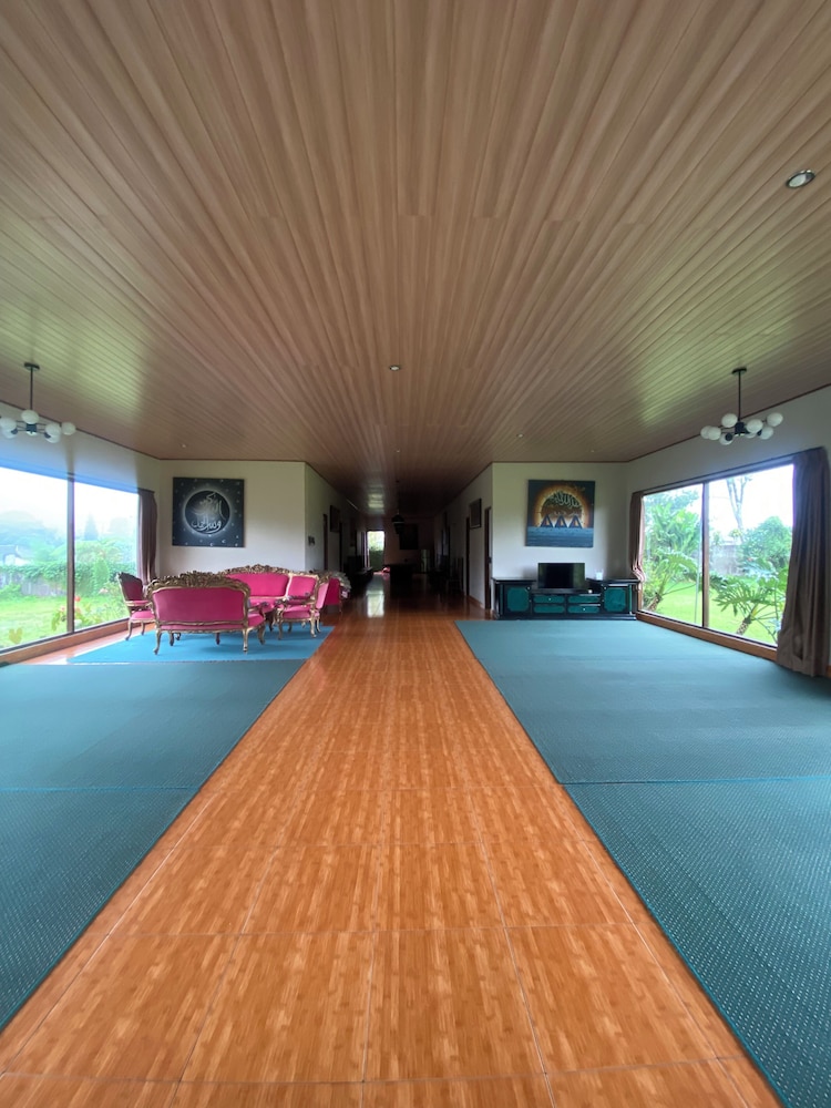 Bedugul Lake View Inn