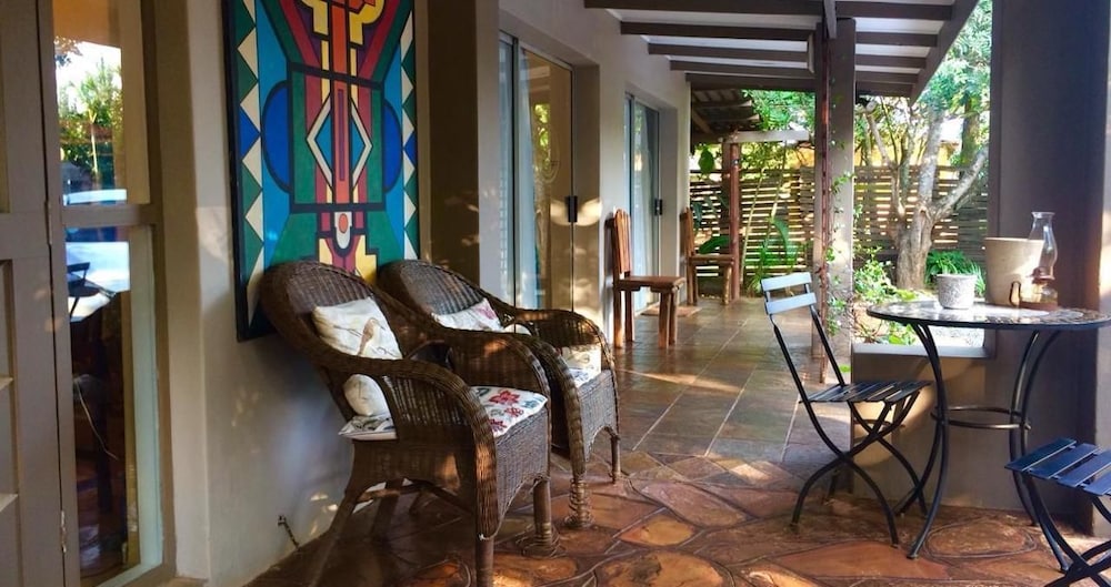 Hlulala Guesthouse