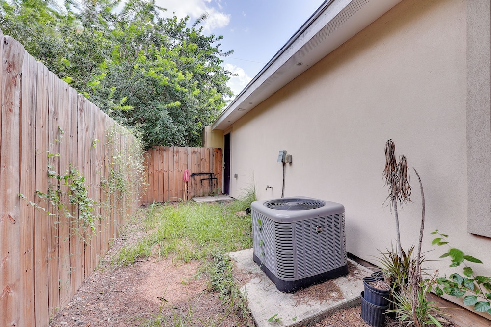 1 Mi to Dtwn Mcallen: Convenient Home Near Parks