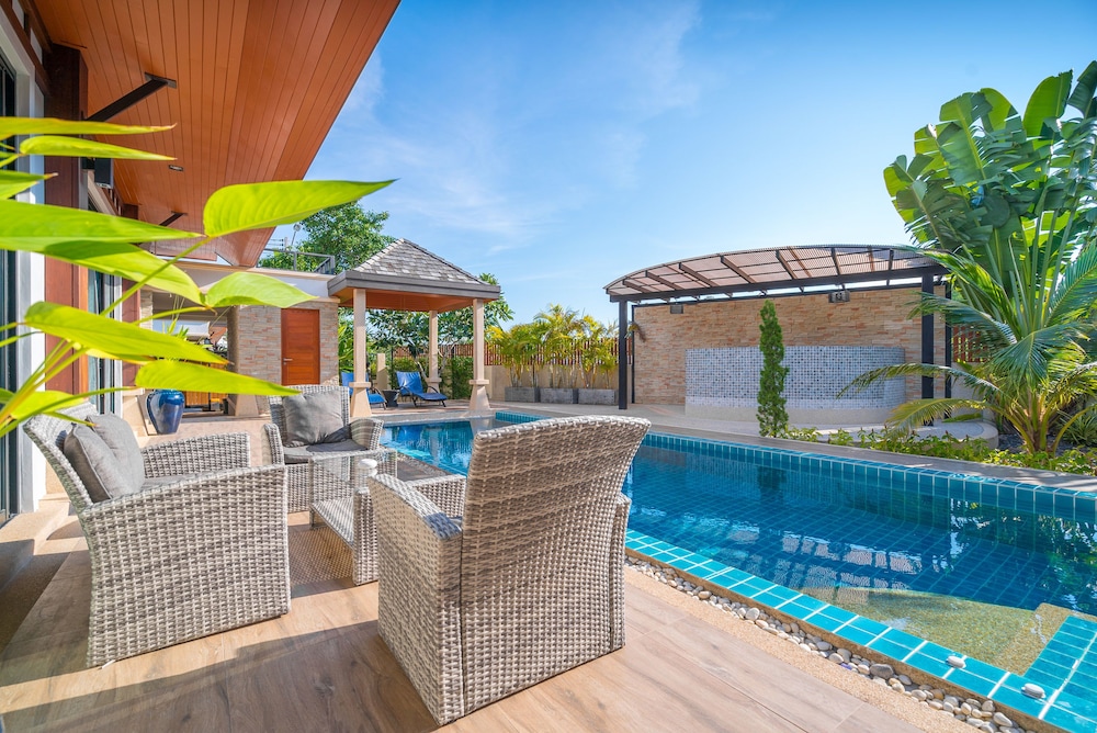 Rawayana West Villas & Kids Park