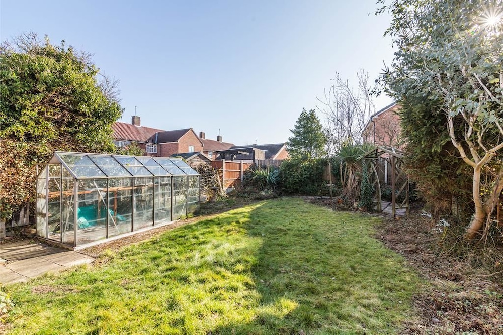 Nottingham Vacations - Woodview House - Property Image 3