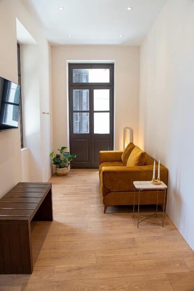 Epitome Suites