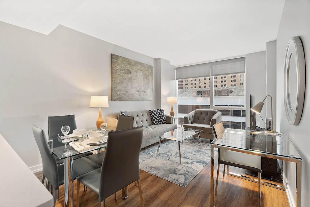 Global Luxury Suites Brookline Village