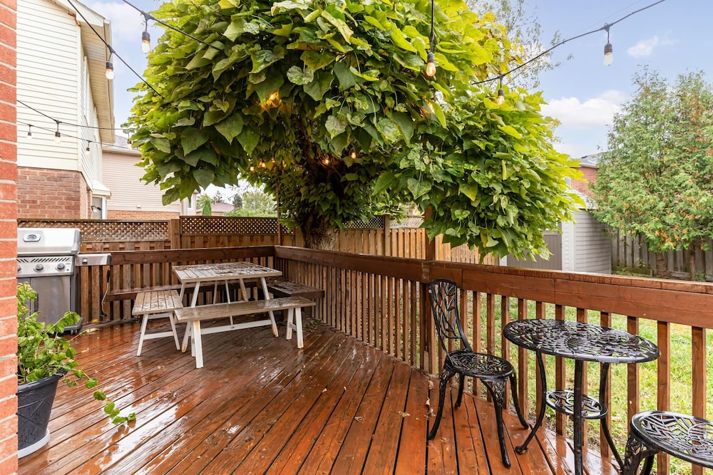 Family Lounge 4BR Crib Patio BBQ
