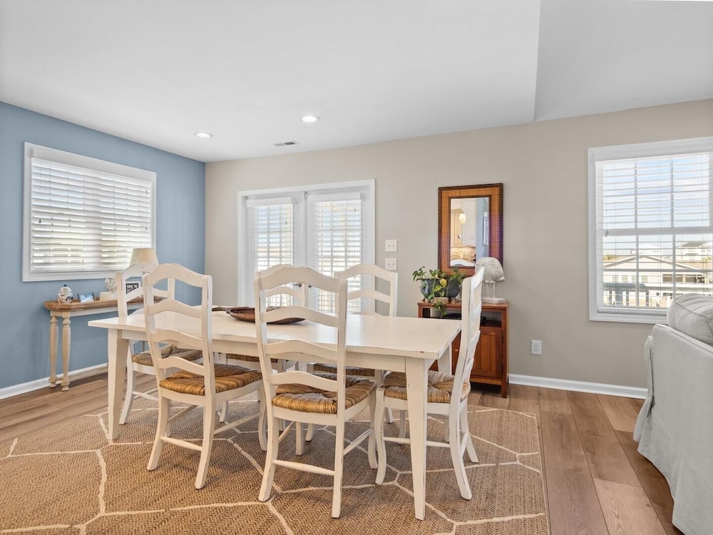 Always Sunday 4 Bedroom Home
