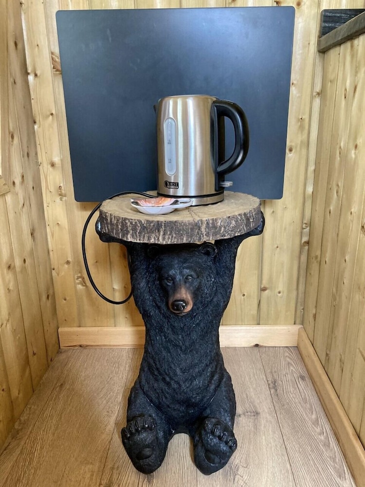 Highland Bear Lodge & Luxury Bear Huts