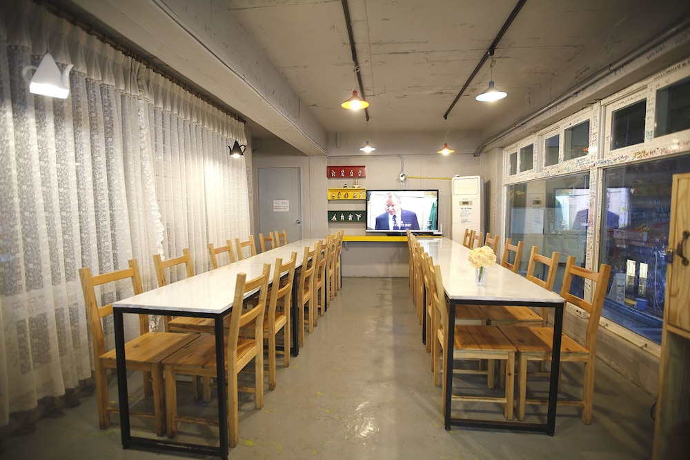 Bluefish Guesthouse - Hostel