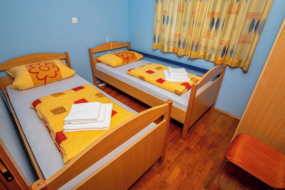 Apartman Mira