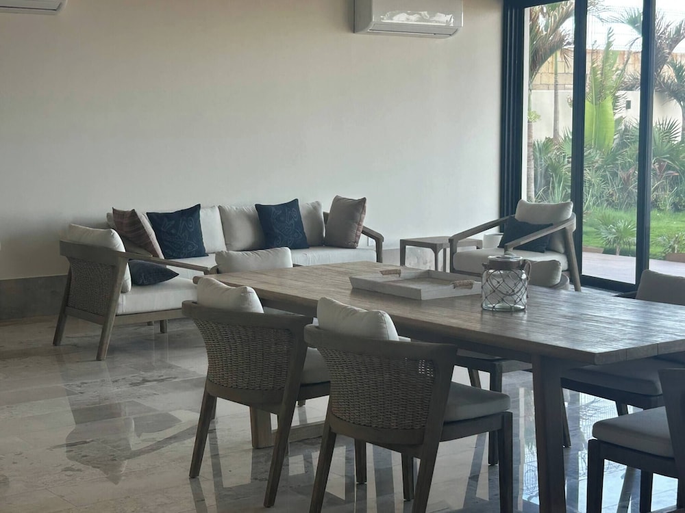 Cozy 1B & 1B Apartment Puerto Morelos With Private Beach