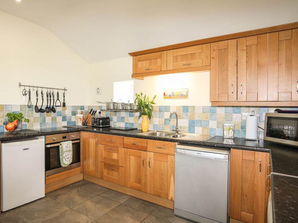Tymynydd Cottage view 2