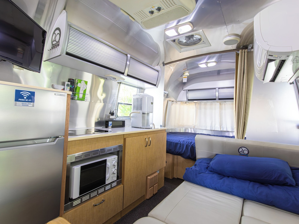 AIR STREAM HOUSE AMESOKO