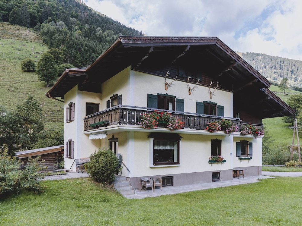 Holiday Home on Grossglockner Alpine Road