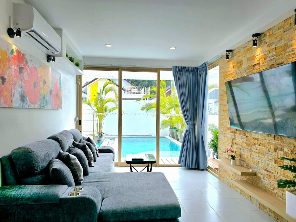 Lux Sila Pool Villa 3 Bedrooms 4 Beds