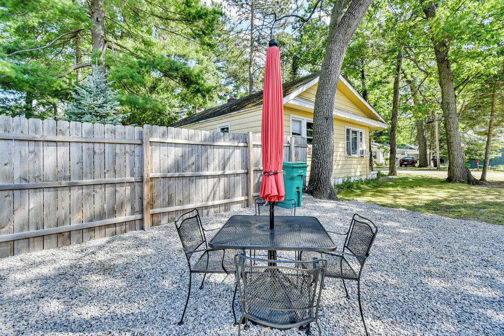 Walk to Houghton Lake: Cabin w/ Fire Pit!