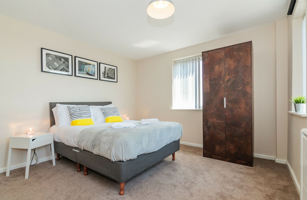 Approved Serviced Apartments Park Rise
