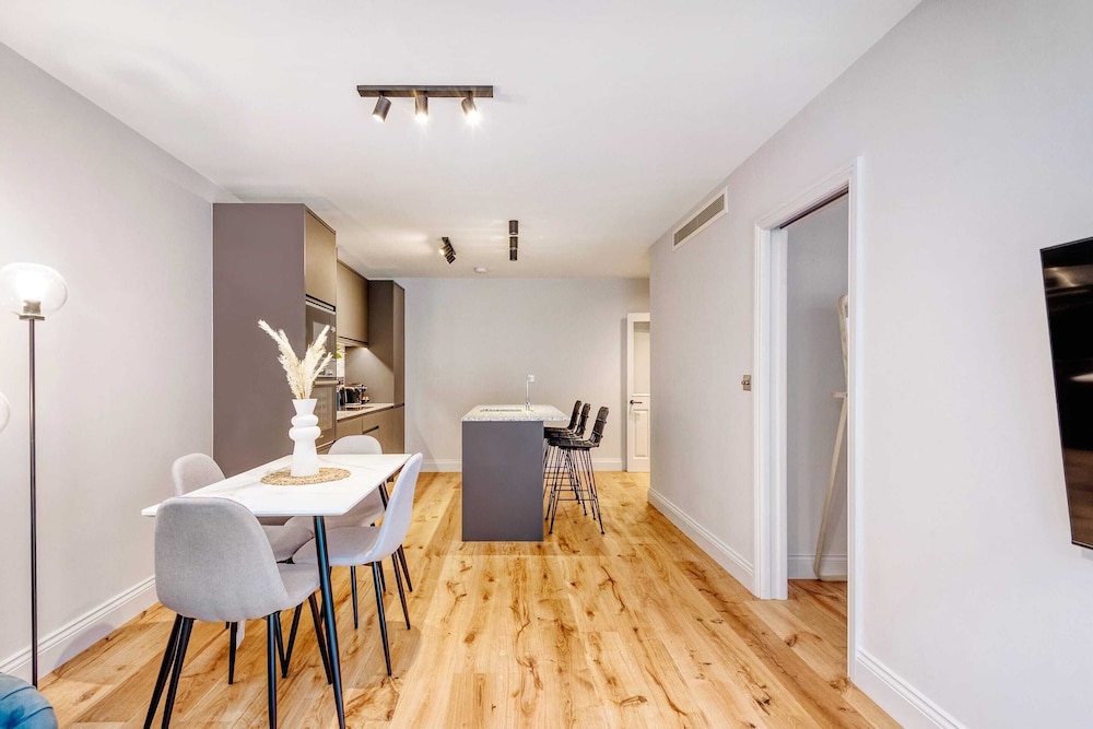 Coleherne Road Residence II