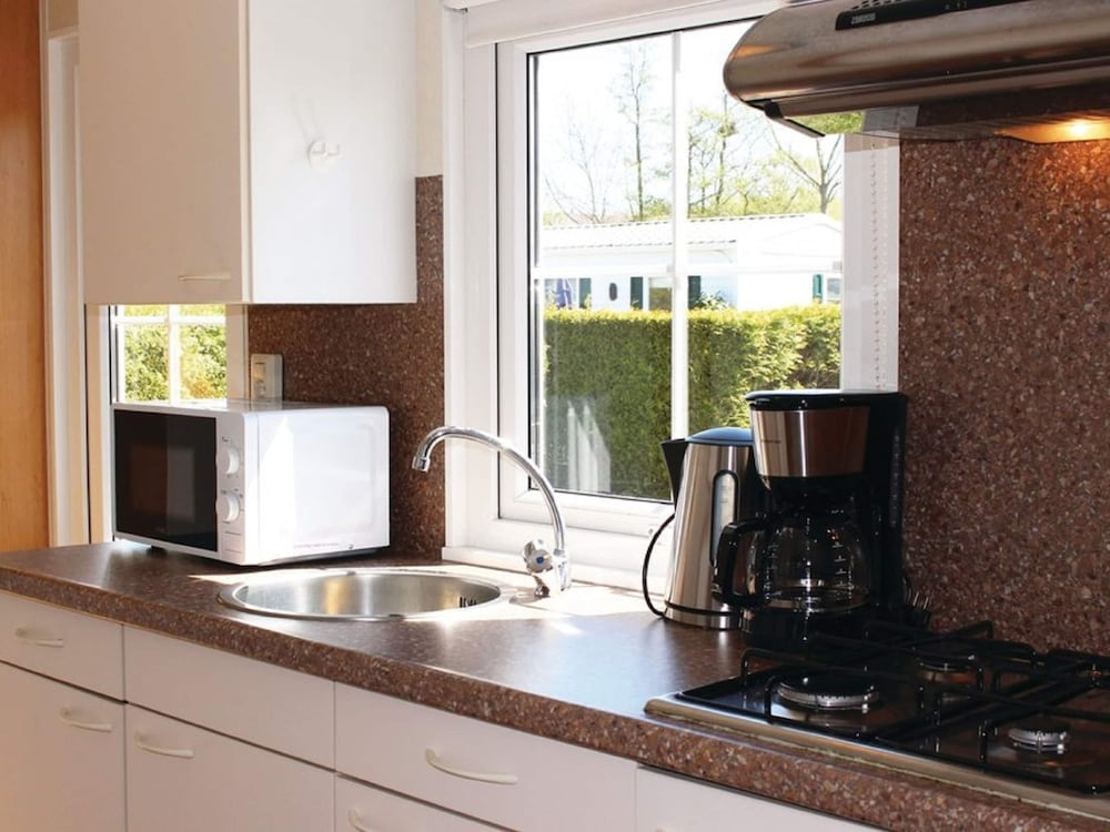 Nicely Furnished Chalet with Oven near Wadden Sea view 3